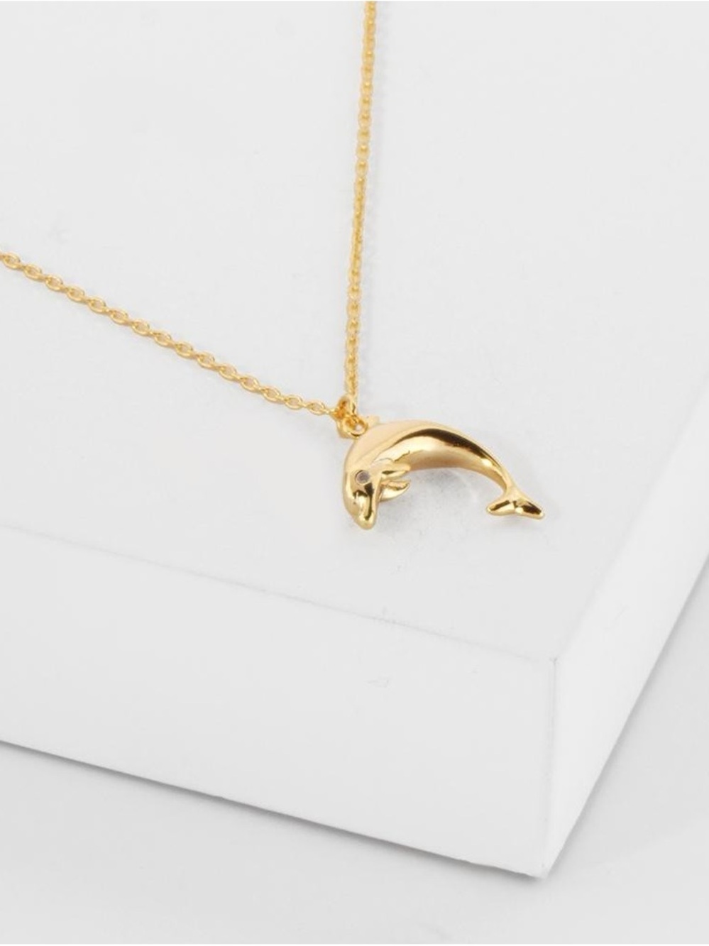 Gold Dolphin Pendant Necklace - Gold - Picture 3 of 8